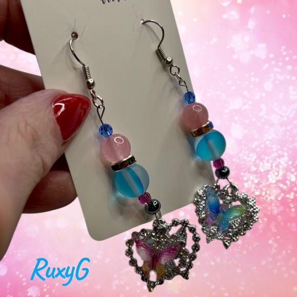 577. Pink & Blue Butterfly Heart Earrings - silver - Picture 6 of 6